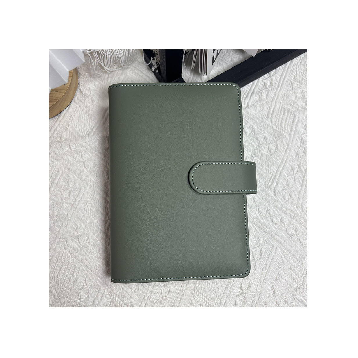 A6 A5 B5 Plastic Clear PVC Budget Binder Transparent Refillable Loose Leaf Ring Binder Notebook with Leather Snap