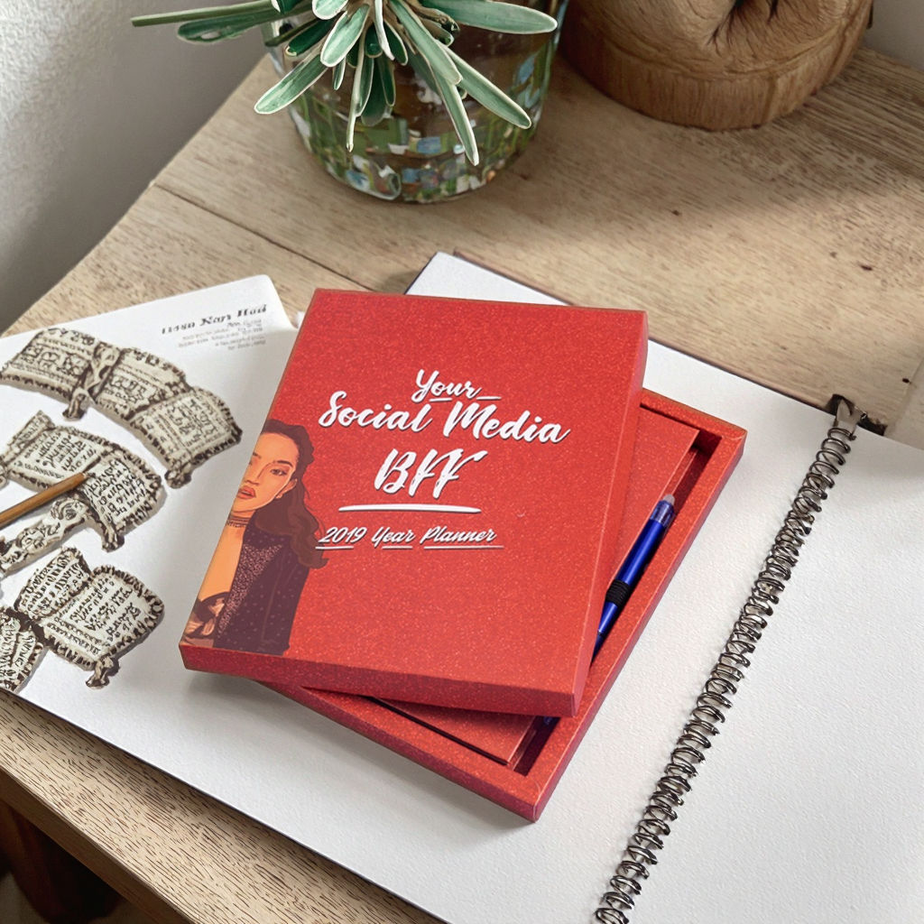 Wholesale Low MOQ A5 Size Hard Shell Paper Cover Sketch Notebook Blank Page for Graffiti and Drawing